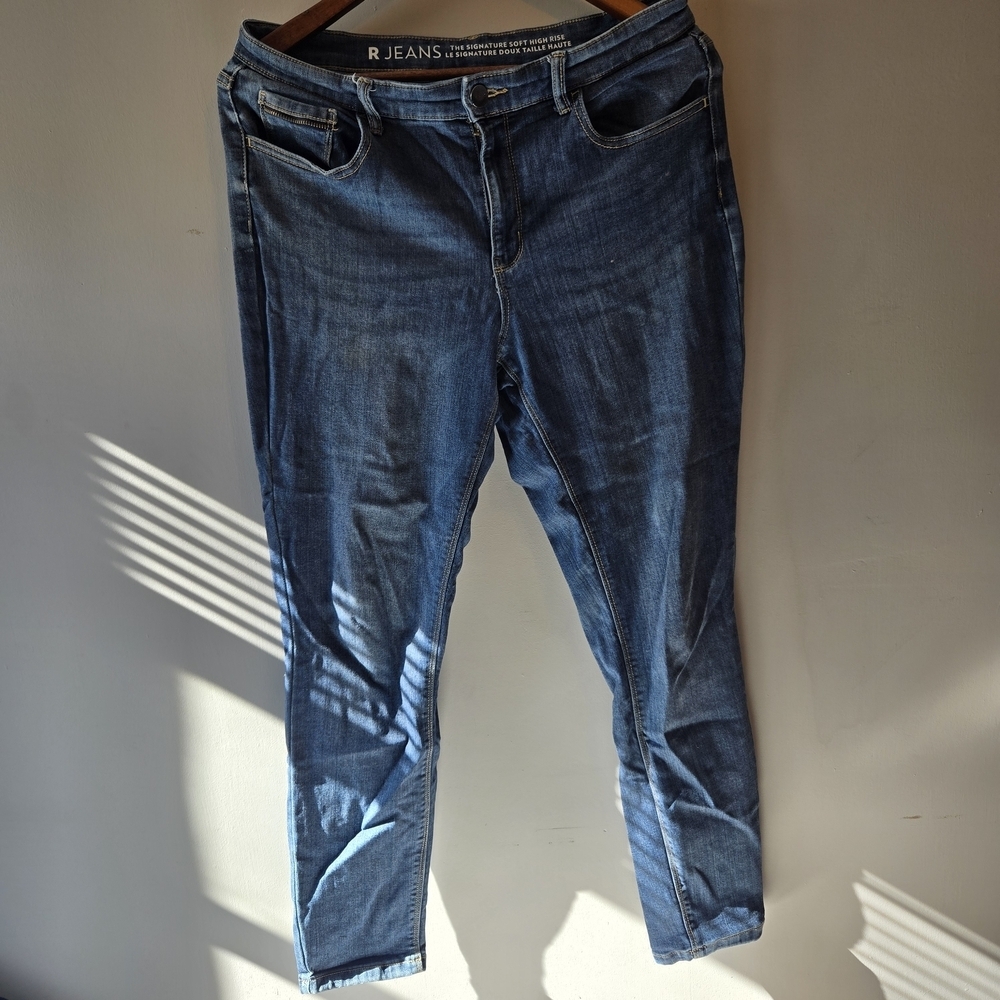 Reitmans High Rise Signature Soft Blue Jeans Zipper Pocket SZ 31P